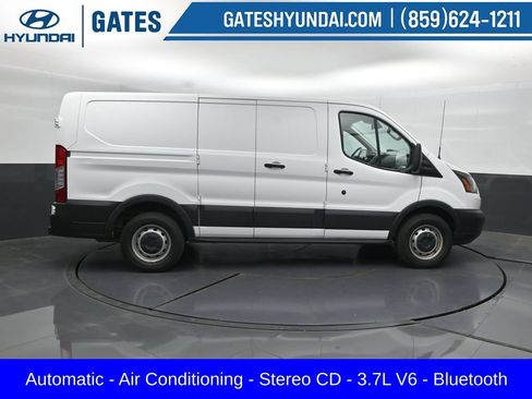 Used 2017 Ford Transit 150 130 Low Roof RWD image 3