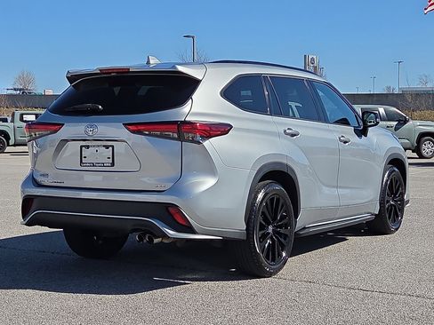 Used 2023 Toyota Highlander XSE image 5