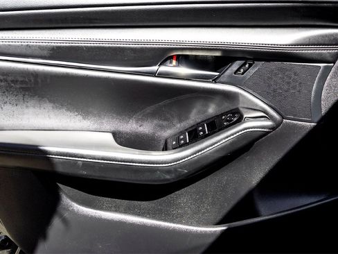 Used 2025 MAZDA MAZDA3 s image 10