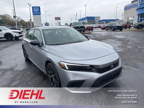 Used 2023 Honda Civic Sport image 1