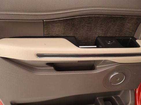 Used 2021 Ford Expedition Max Limited image 19