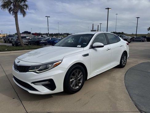 Used 2020 Kia Optima LX FWD image 3