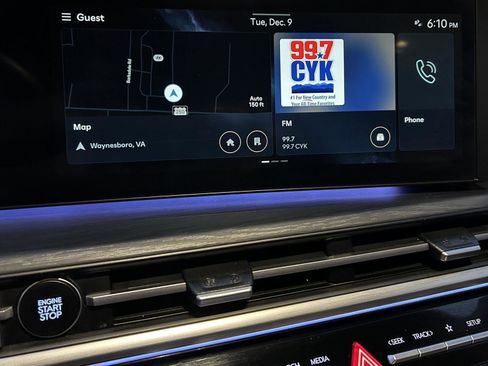 Used 2024 Hyundai Santa Fe Limited image 18