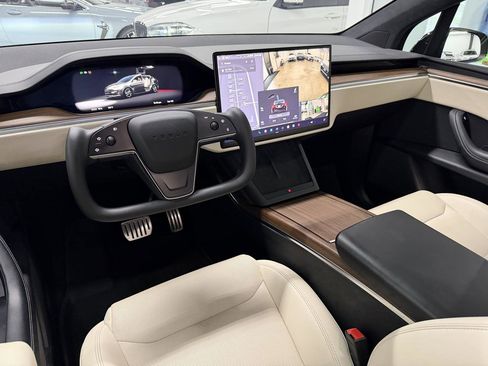 Used 2023 Tesla Model X AWD/4WD image 15
