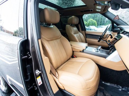 Used 2023 Land Rover Range Rover Autobiography AWD/4WD image 21