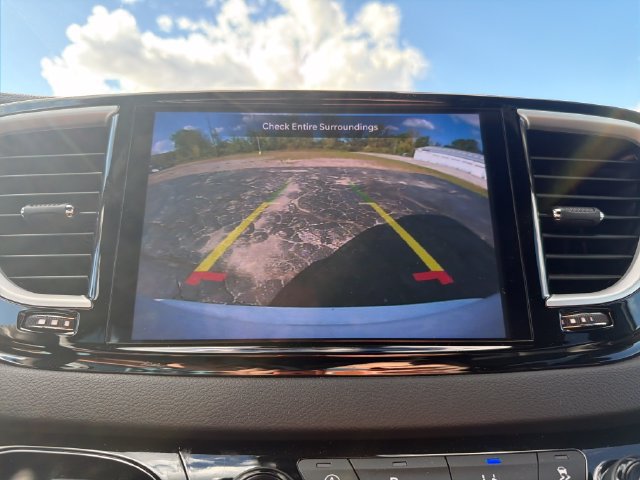 Used 2026 Chrysler Pacifica Select FWD image 29