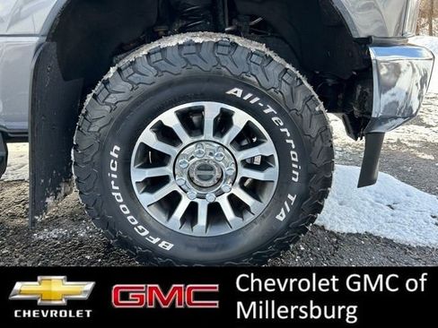 Used 2022 Ford F250 Lariat w/ Lariat Value Package image 15