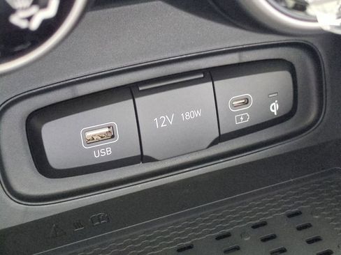 New 2026 Hyundai Venue SEL FWD image 26