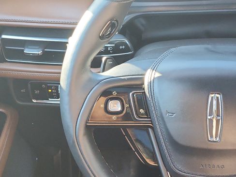 Used 2023 Lincoln Aviator Reserve w/ Equipment Group 201A image 15