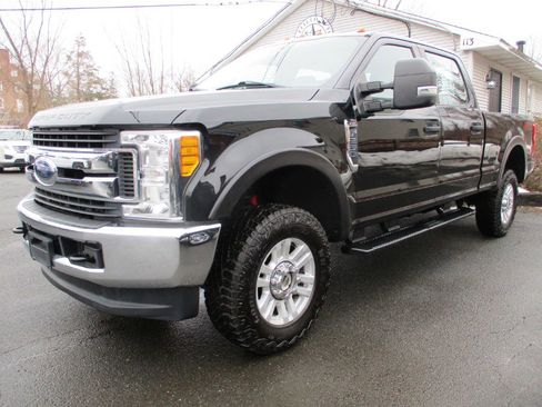 Used 2017 Ford F250 XL w/ STX Appearance Package image 10