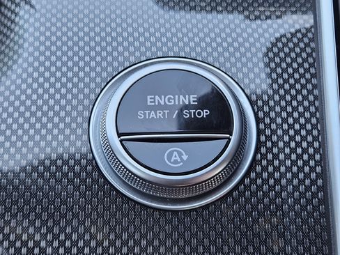 Certified 2025 Mercedes-Benz C 43 AMG 4MATIC Sedan image 22