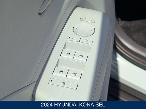 Certified 2024 Hyundai Kona SEL AWD/4WD image 12