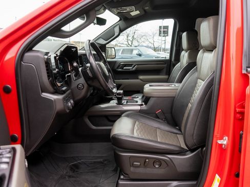 Used 2022 Chevrolet Silverado 1500 ZR2 w/ Technology Package image 11