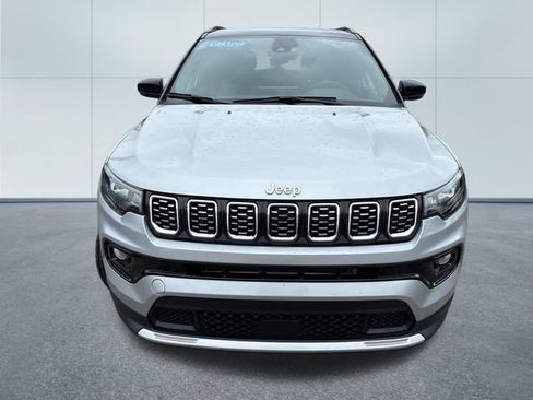 Used 2025 Jeep Compass Limited AWD/4WD image 11