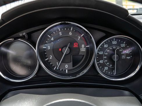 Used 2018 MAZDA MX-5 Miata Grand Touring RWD image 32