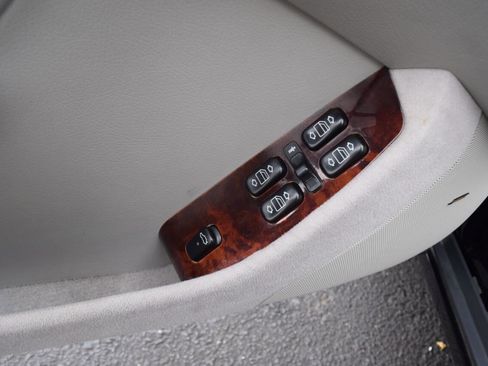 Used 2001 Mercedes-Benz S 500 image 39