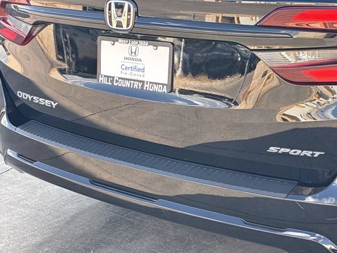 Certified 2025 Honda Odyssey Sport-L image 13