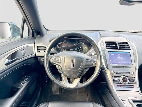 Used 2020 Lincoln MKZ Standard image 23