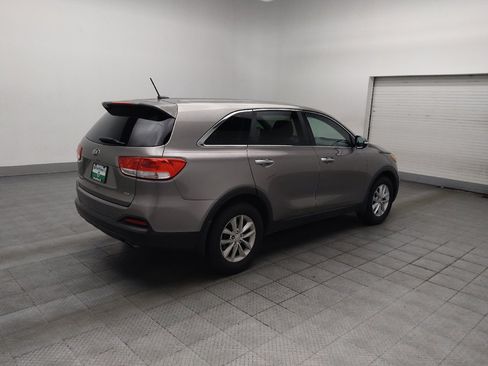 Used 2016 Kia Sorento L FWD image 10