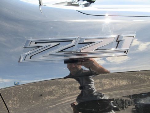 New 2026 Chevrolet Silverado 1500 Custom Trail Boss w/ LPO, Dark Essentials Package AWD/4WD image 10