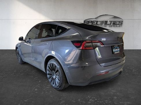 Used 2021 Tesla Model Y Long Range AWD/4WD image 8