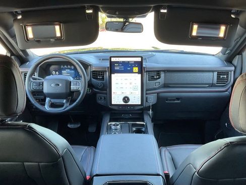 Certified 2024 Ford Expedition Limited image 27