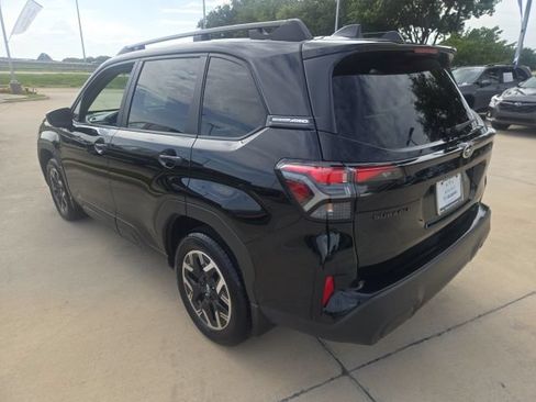 Used 2026 Subaru Forester Premium AWD/4WD image 4