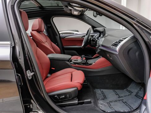 Used 2025 BMW X4 xDrive30i image 37