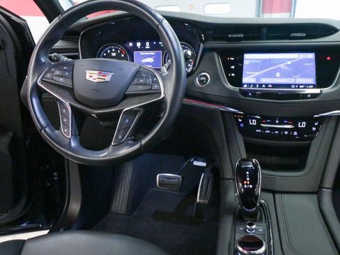 Used 2023 Cadillac XT5 Sportv w/ Technology Package AWD/4WD image 30