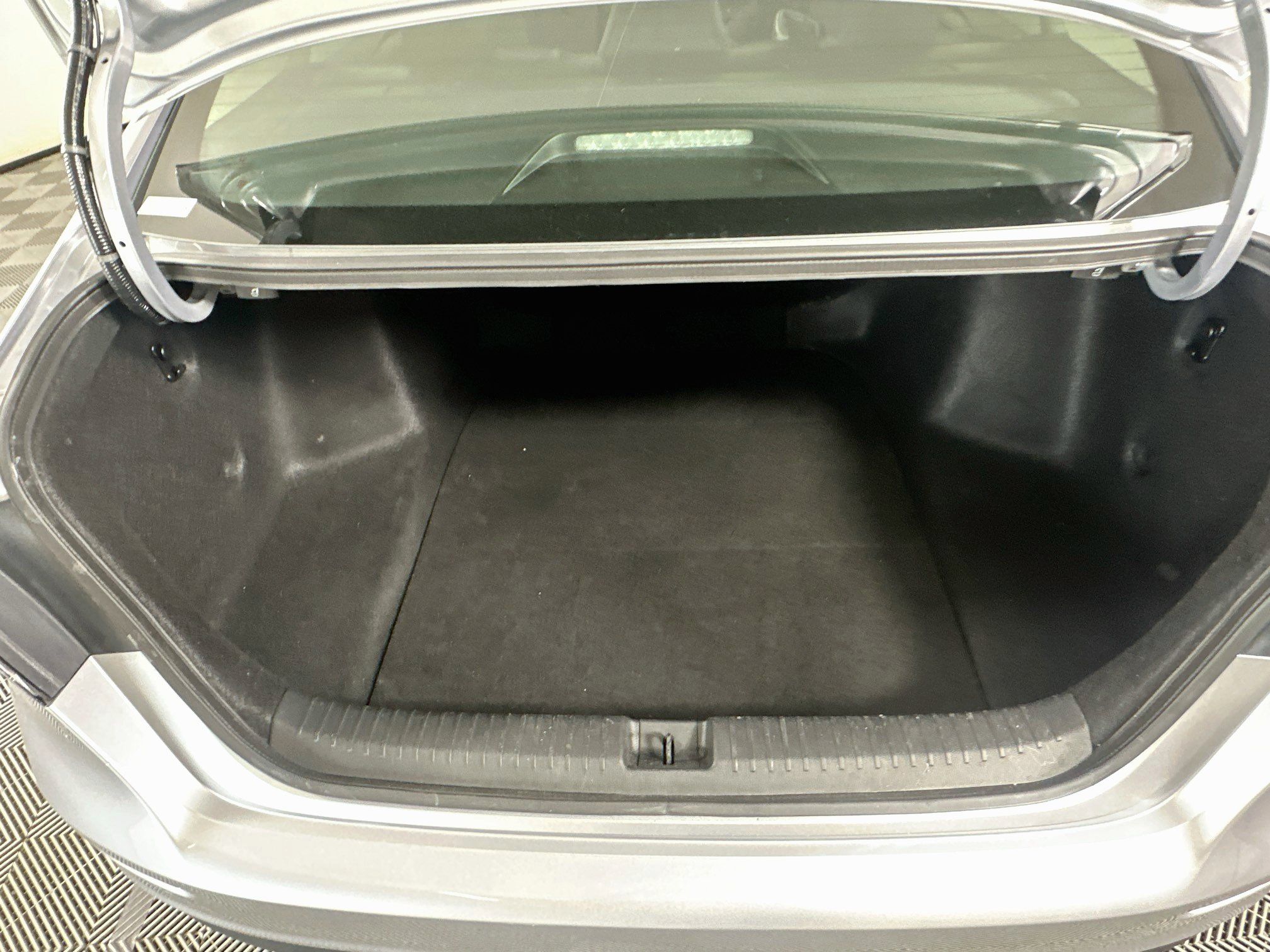 Used 2025 Honda Accord SE image 27