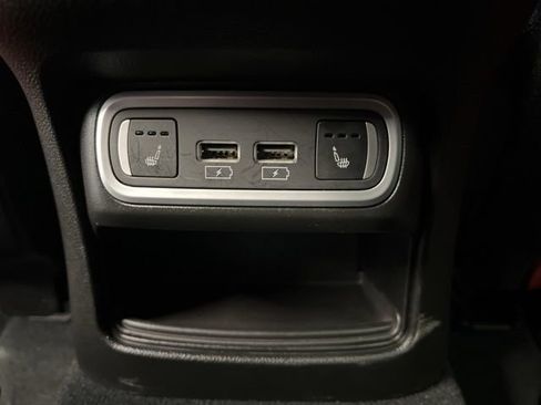 Used 2024 Alfa Romeo Stelvio Veloce image 13