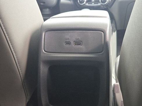 New 2026 Chevrolet Trax ACTIV w/ Sunroof Package FWD image 16