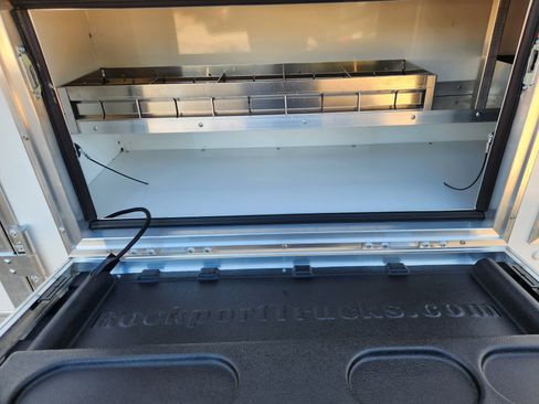 New 2025 Chevrolet Express 4500 w/ Power Convenience Package image 35