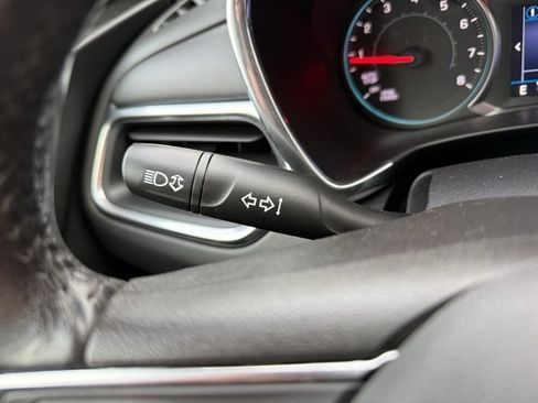 Used 2019 Chevrolet Equinox LT image 23