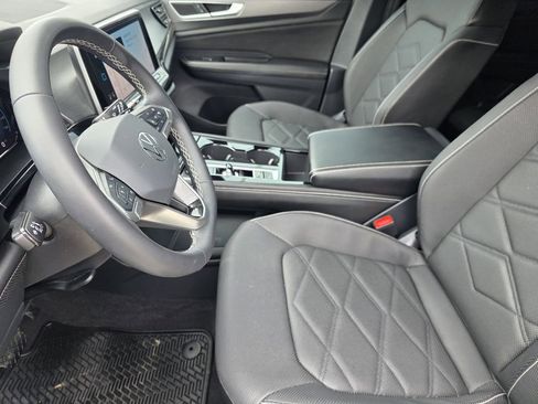 New 2026 Volkswagen Atlas Cross Sport SE FWD image 12