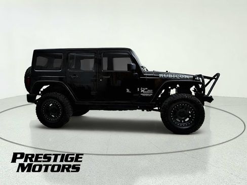 Used 2015 Jeep Wrangler Unlimited Rubicon w/ Connectivity Group AWD/4WD image 9