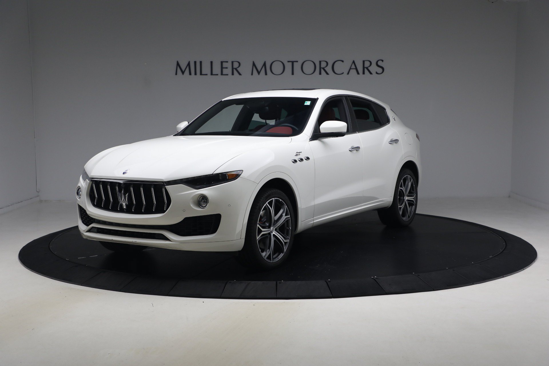 Certified 2023 Maserati Levante GT AWD/4WD image 1