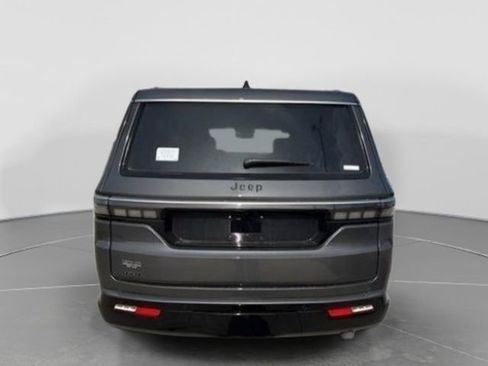 New 2026 Jeep Grand Wagoneer L 4WD w/ Premium Group I image 9