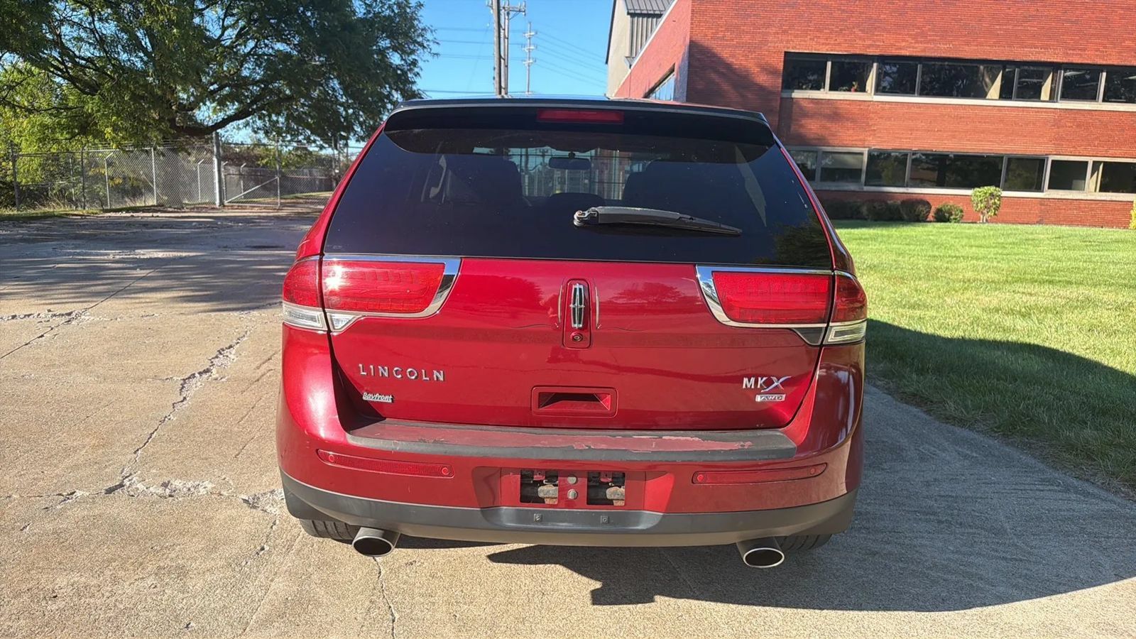 Used 2014 Lincoln MKX AWD w/ Equipment Group 102A image 11