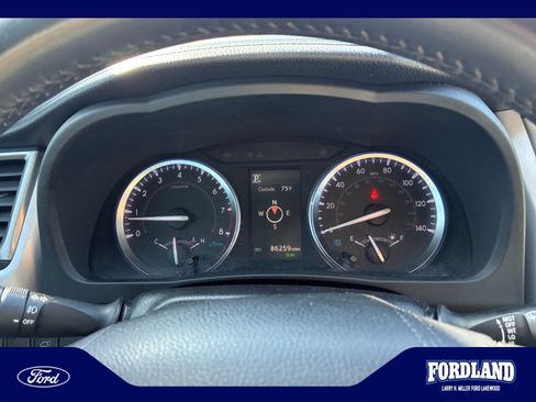 Used 2019 Toyota Highlander XLE AWD/4WD image 10