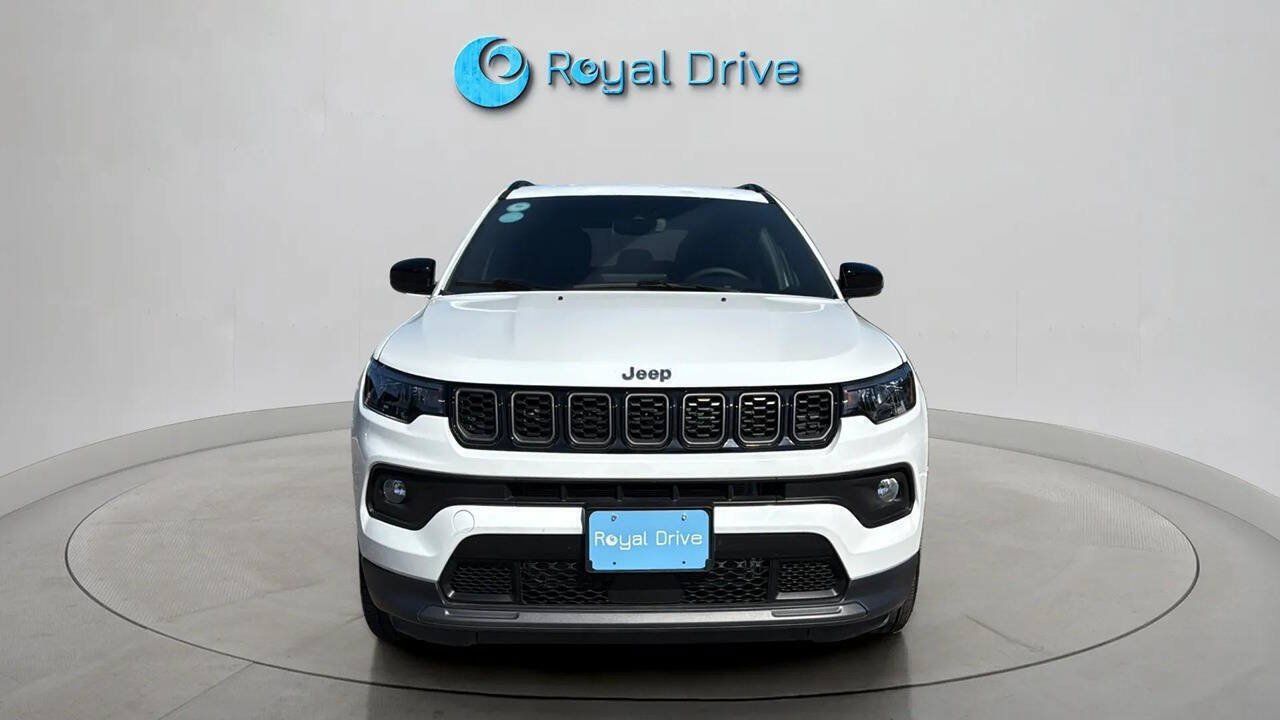 Used 2025 Jeep Compass Latitude w/ Altitude Special Edition AWD/4WD image 9