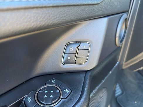 Used 2021 Ford Expedition Limited image 40