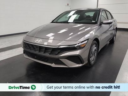 Used 2025 Hyundai Elantra Hybrid