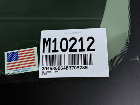 Used 2011 Chrysler Town & Country Touring-L w/ Entertainment Group #2 image 30