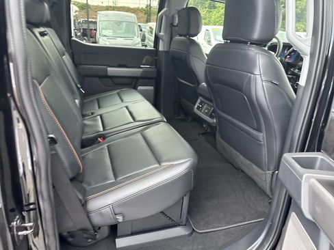 Used 2025 Ford F350 Lariat w/ Lariat Ultimate Package AWD/4WD image 18
