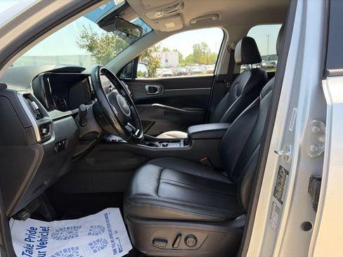 Used 2022 Kia Sorento S AWD/4WD image 42
