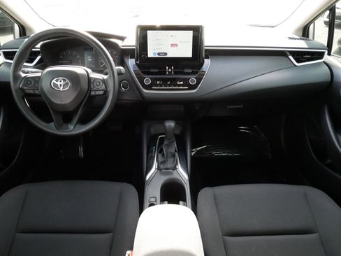 Certified 2025 Toyota Corolla LE w/ Convenience Package image 10