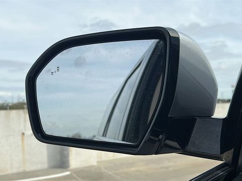 Used 2024 Ford Expedition Max XLT image 18