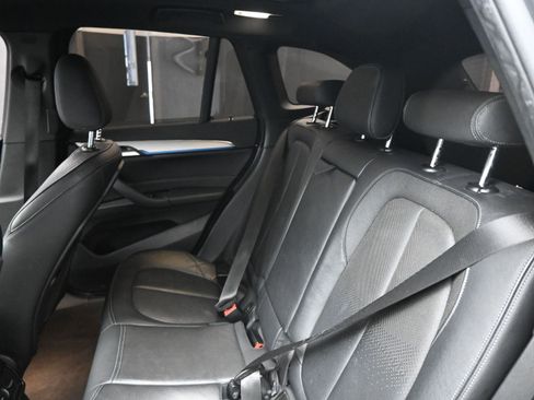 Used 2017 BMW X1 sDrive28i image 17