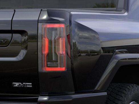 New 2025 GMC Hummer EV 3X AWD/4WD image 12